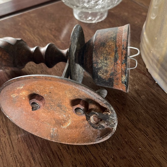 Bronze wall sconce with clear crackled glass shade - Picture 9 of 12